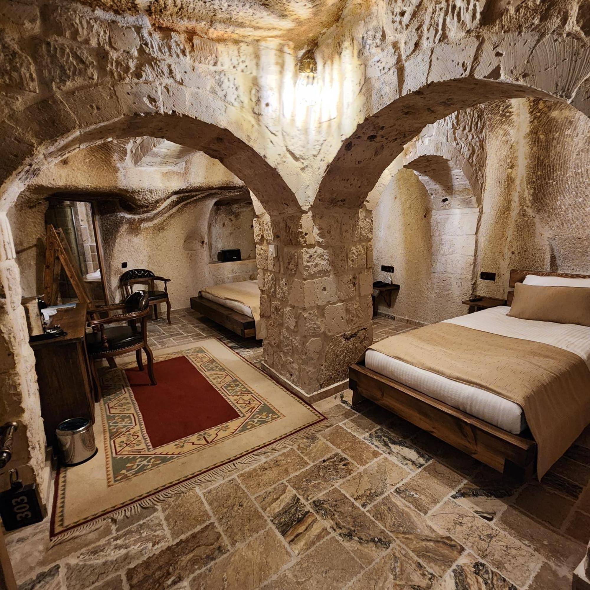 Noah'S Ark Cave Hotel เกอเรเม ภายนอก รูปภาพ