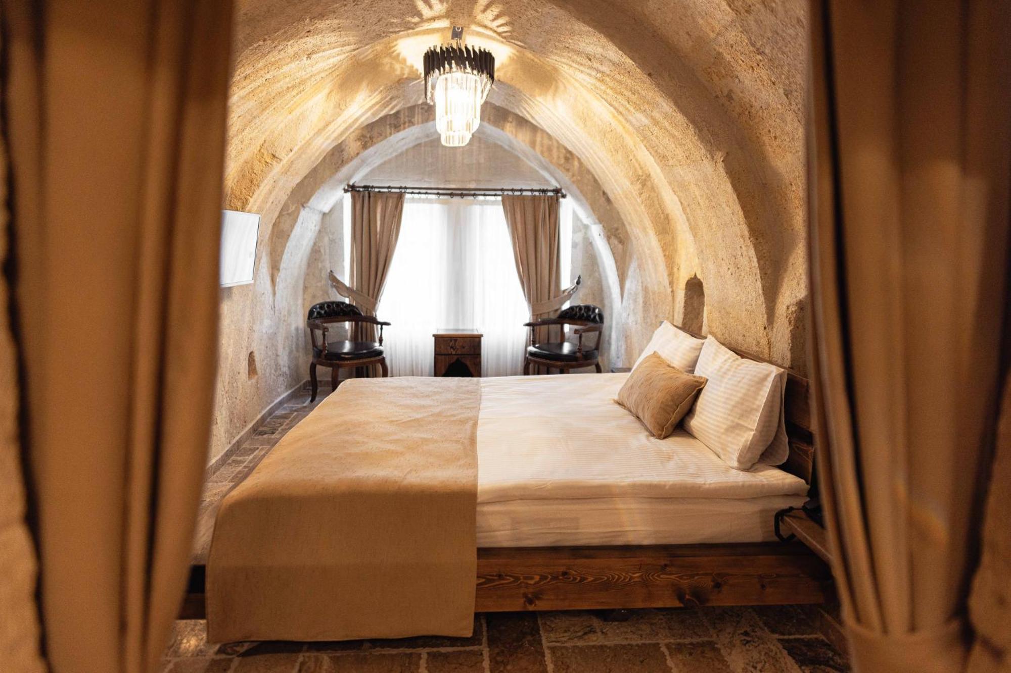Noah'S Ark Cave Hotel เกอเรเม ภายนอก รูปภาพ