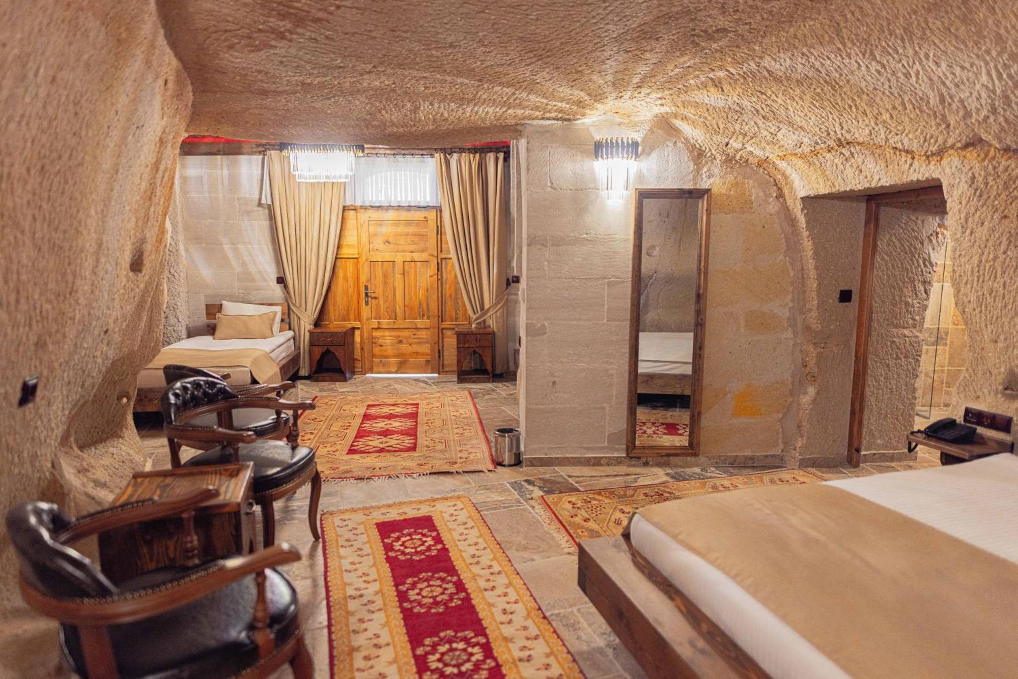 Noah'S Ark Cave Hotel เกอเรเม ภายนอก รูปภาพ
