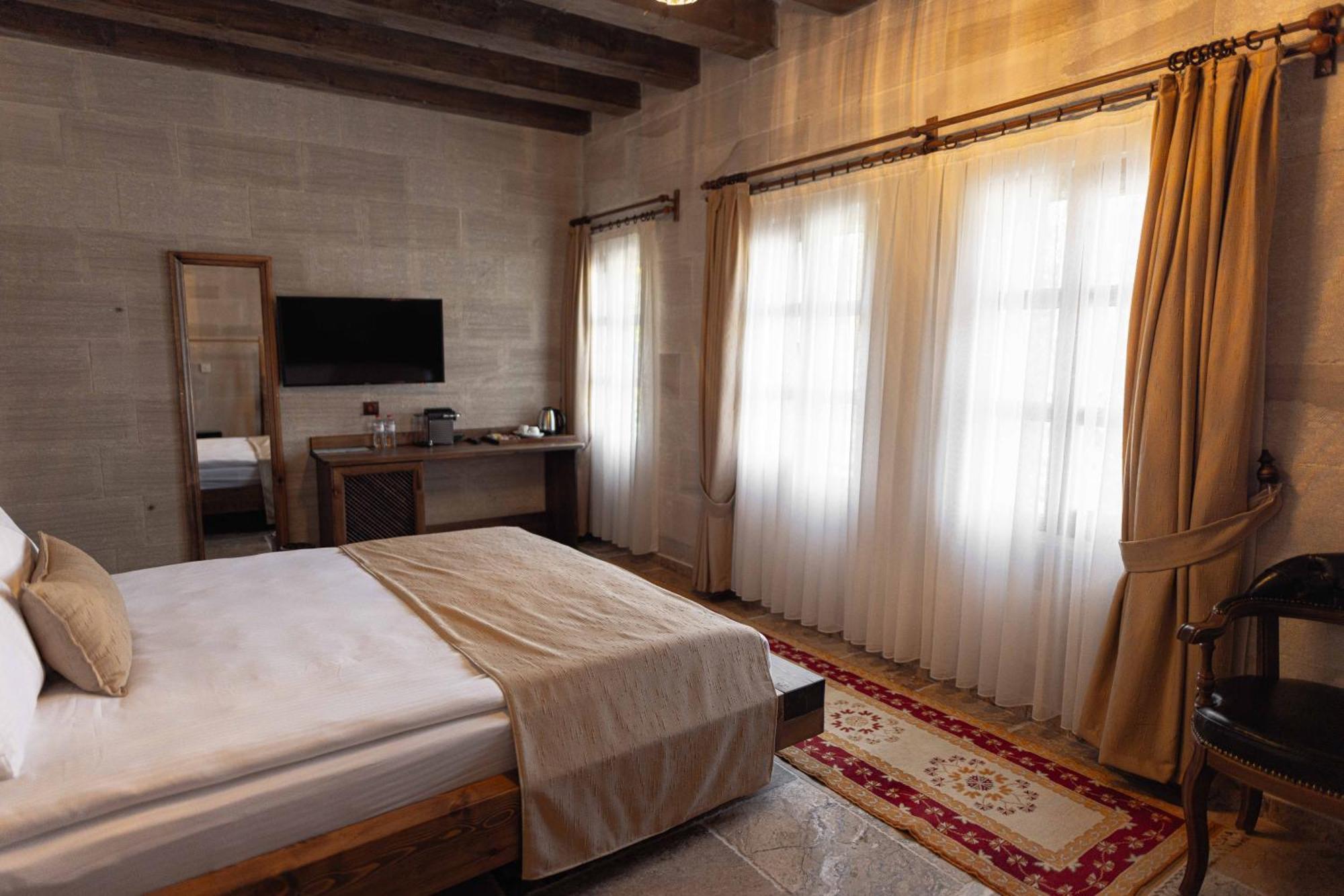 Noah'S Ark Cave Hotel เกอเรเม ภายนอก รูปภาพ
