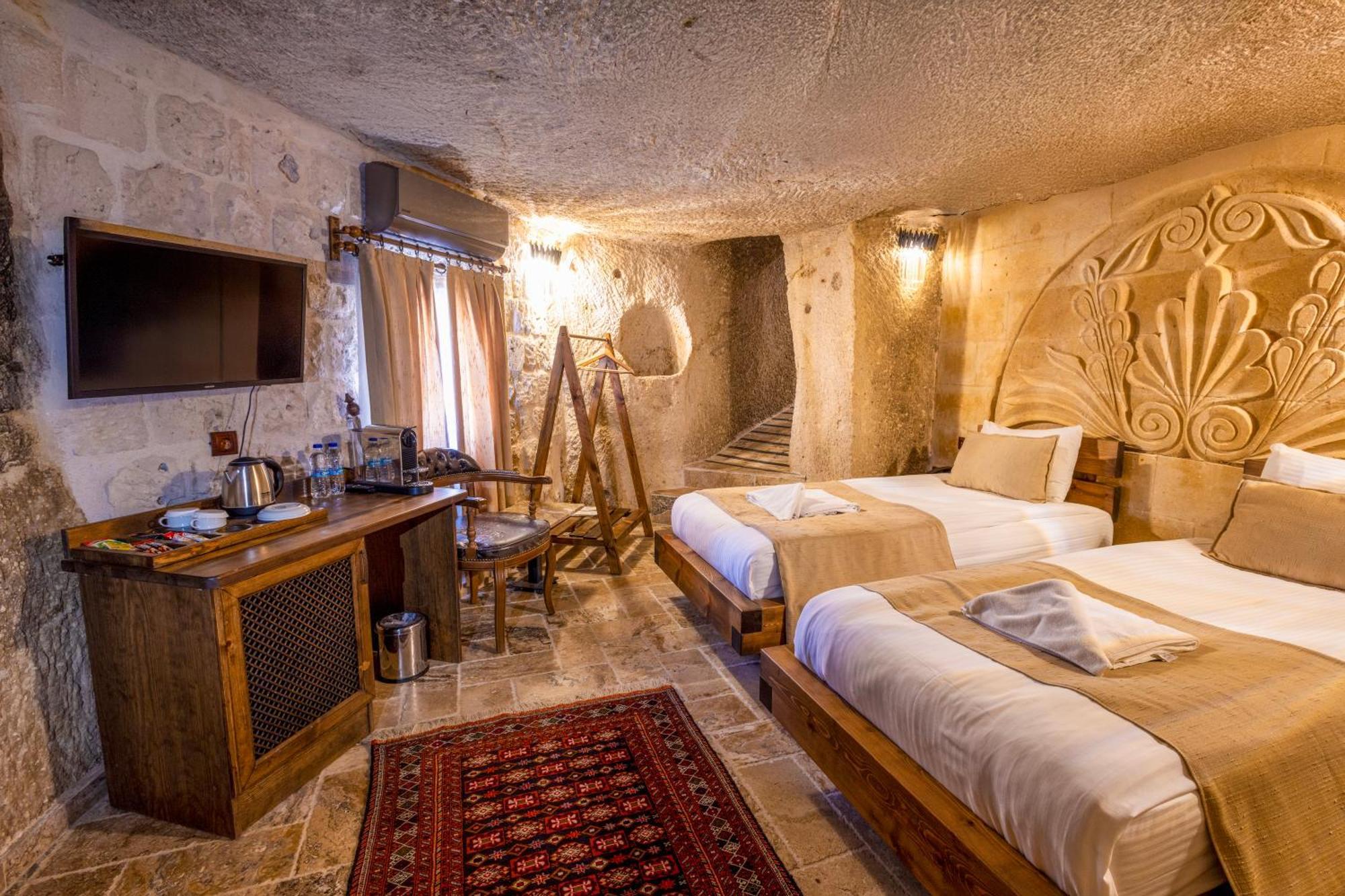 Noah'S Ark Cave Hotel เกอเรเม ภายนอก รูปภาพ