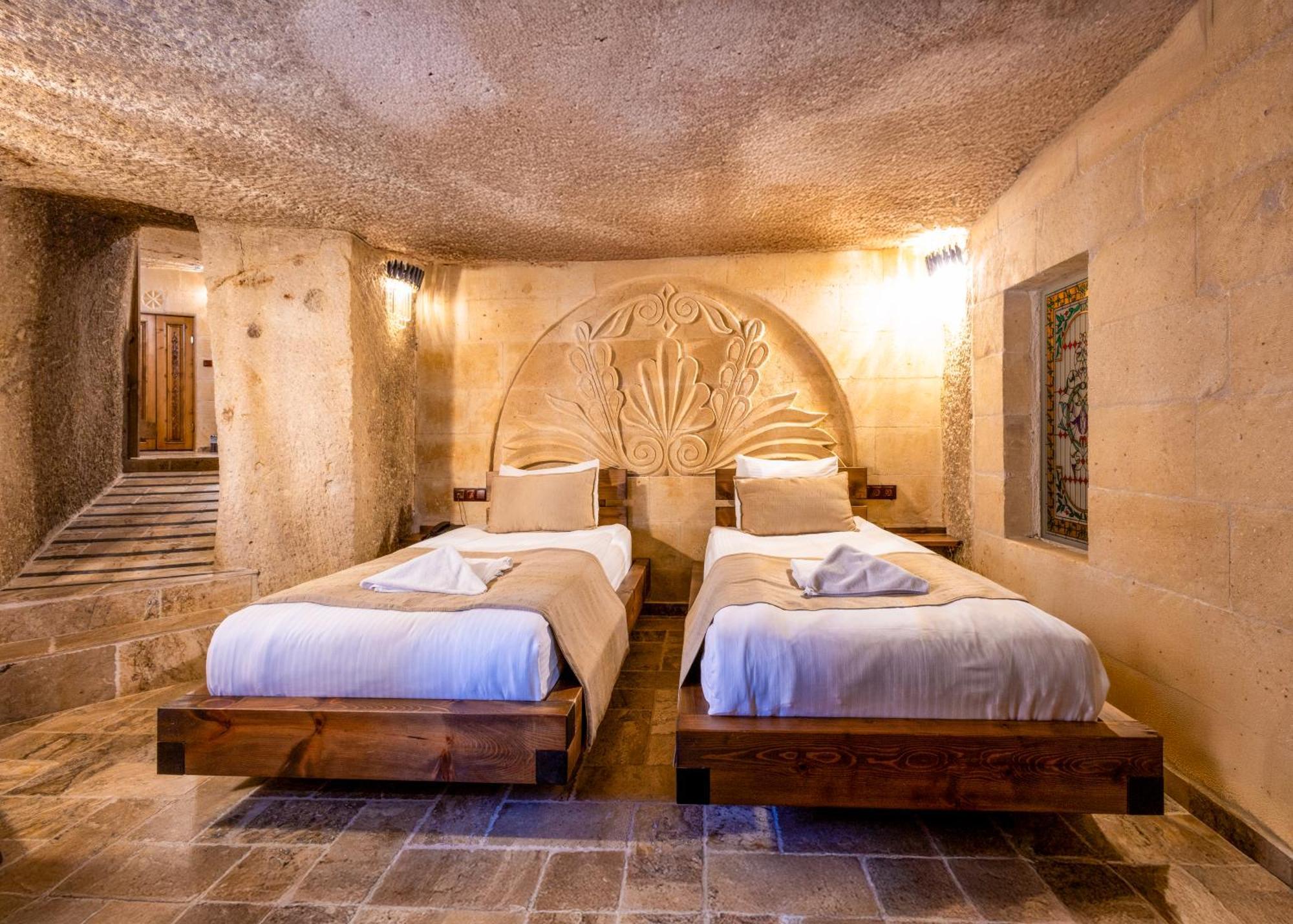 Noah'S Ark Cave Hotel เกอเรเม ภายนอก รูปภาพ