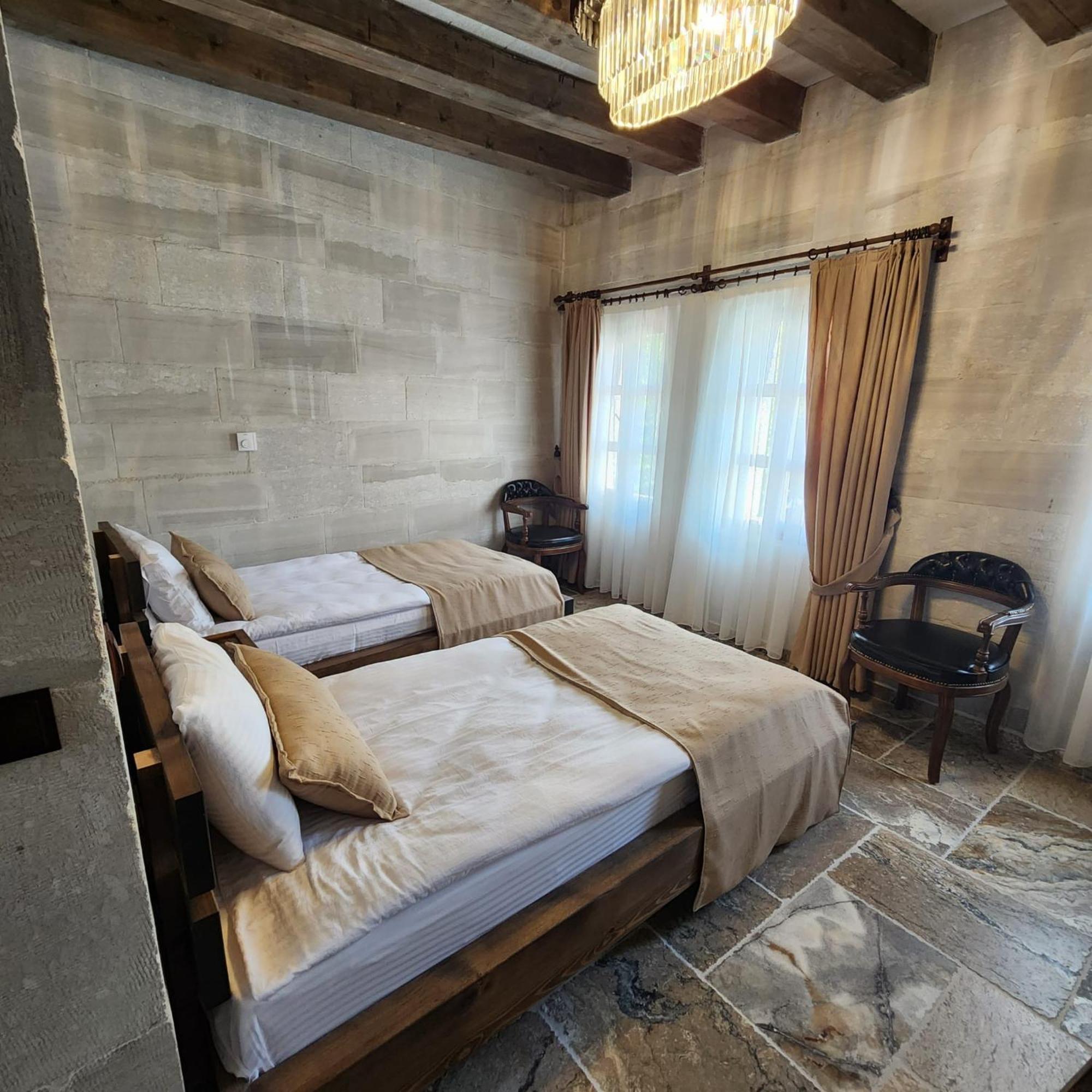 Noah'S Ark Cave Hotel เกอเรเม ภายนอก รูปภาพ