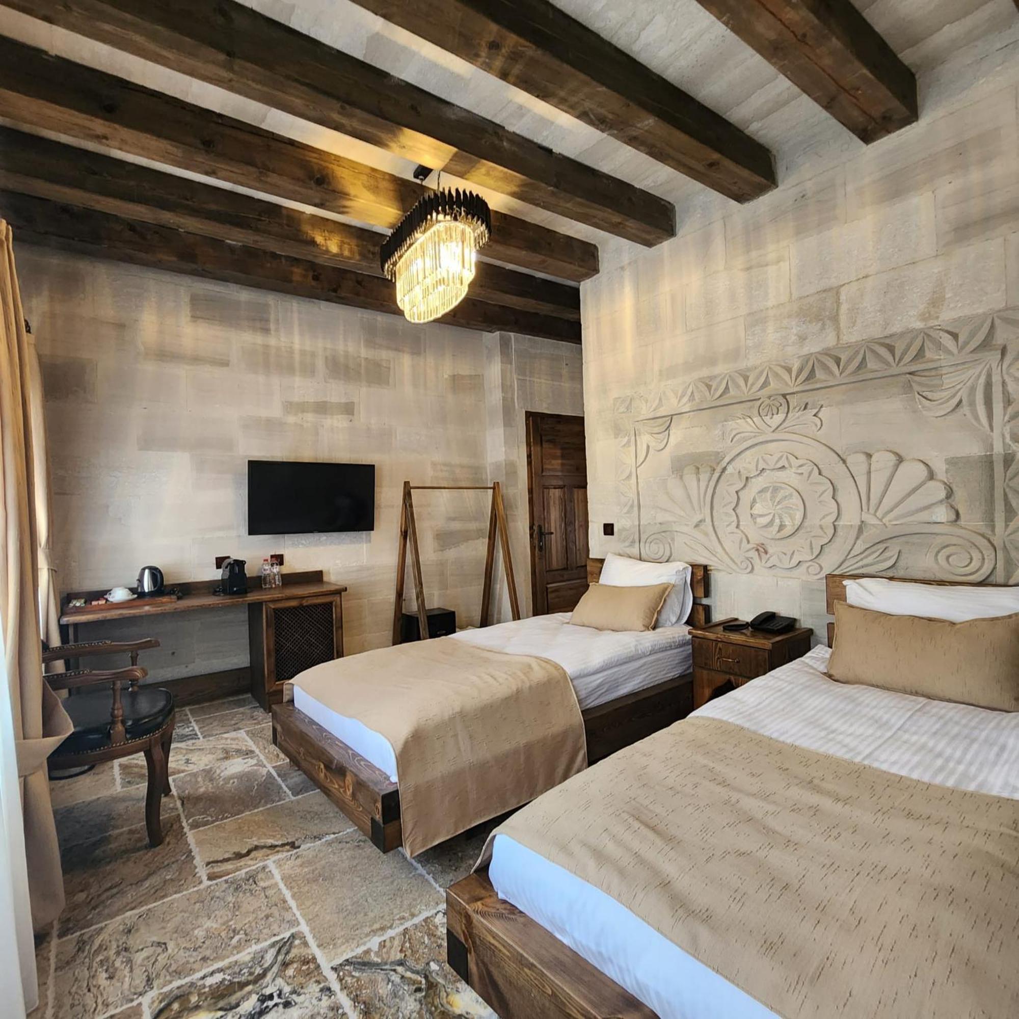 Noah'S Ark Cave Hotel เกอเรเม ภายนอก รูปภาพ